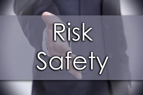 Безопасность рисков - концепция бизнеса с текстом — стоковое фото