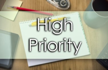Yüksek öncelikli - metin ile iş kavramı