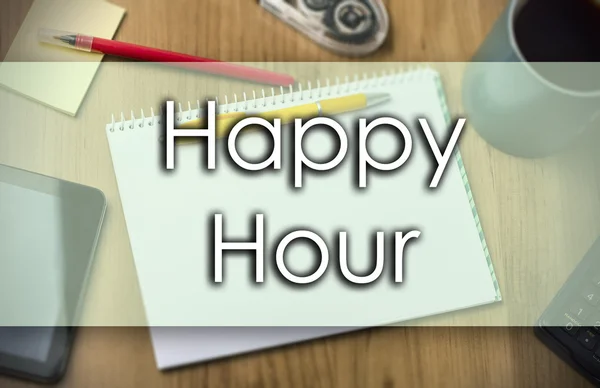 Happy Hour - concepto de negocio con texto — Foto de Stock