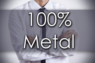 % 100 metal - metin ile genç işadamı - iş kavramı
