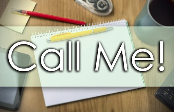 ¡Llámame! - concepto de negocio con texto — Foto de Stock