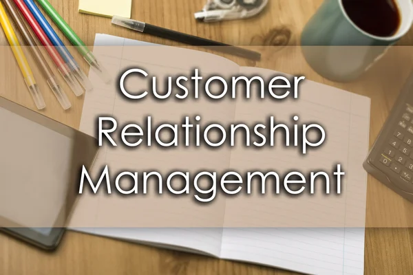 Zarządzanie relacjami z klientami - koncepcja biznesowa z tekstem — Zdjęcie stockowe