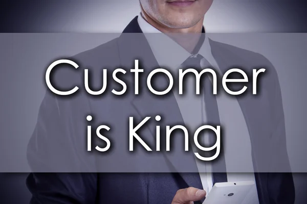 Ο πελάτης είναι βασιλιάς - νεαρός επιχειρηματίας με κείμενο - επαγγελματίες πρωτότ — Φωτογραφία Αρχείου