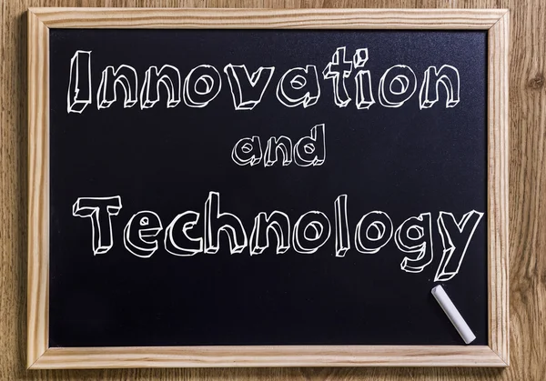 Inovace a technologie - nové tabule s přehledem textem — Stock fotografie