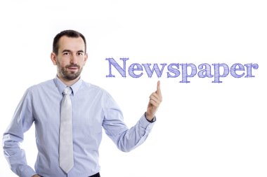 Gazete, dergi - mavi gömlek yukarıyı küçük sakallı genç işadamı