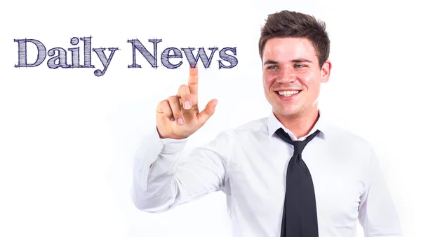 Daily News - Jovem empresário sorridente tocando texto — Fotografia de Stock