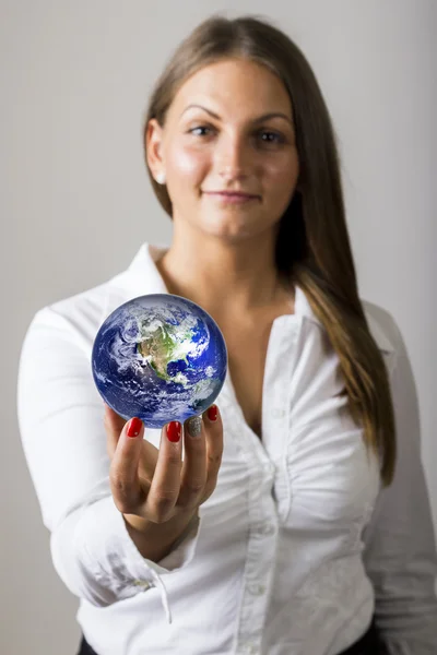 Beautiful girl holding Globe -Credits to http://visibleearth.nas — Stock Photo, Image