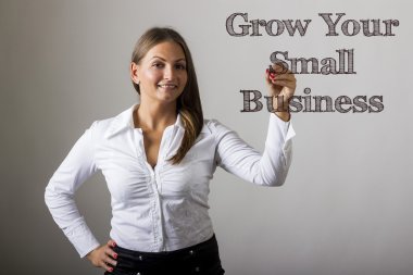 Küçük iş - güzel kız yazma şeffaf büyümeye