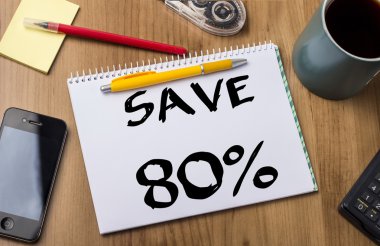 Yüzde 80 - Not Defteri ile metin üzerinde ahşap masa kaydetmek