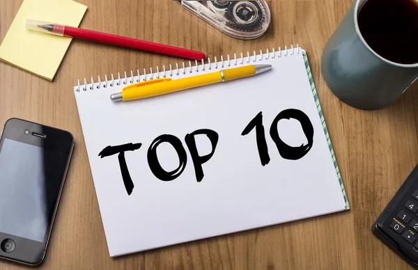 Top 10 - ahşap masa üzerinde metin ile Pad Not