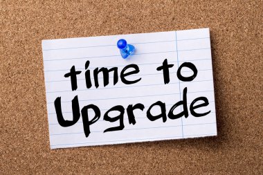 Zaman yükseltme - ilan panosu üzerinde pinned kalçası not kağıdı için