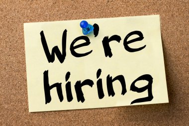 Bizimle çalışmak ister misiniz - yapışkanlı etiket bulletin board tutturulmuş