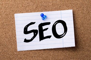 SEO - kalçası not kağıdı bulletin board tutturulmuş.