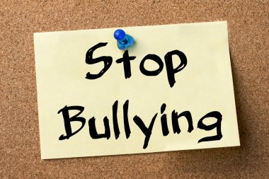 Bullying - yapışkanlı etiket bulletin board tutturulmuş durdurmak