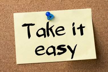 Sakin ol - yapışkanlı etiket bulletin board tutturulmuş