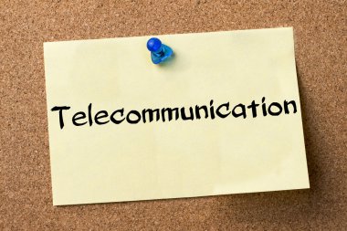 Telekomünikasyon - yapışkanlı etiket bulletin board tutturulmuş.
