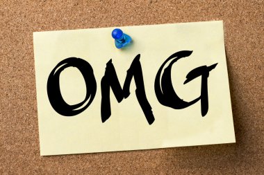 OMG - yapışkanlı etiket bulletin board tutturulmuş.