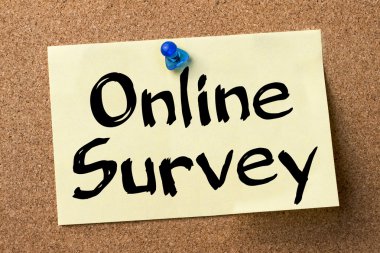 Online Anket - yapışkanlı etiket bulletin board tutturulmuş.