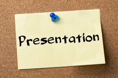 Sunu - yapışkanlı etiket bulletin board tutturulmuş.