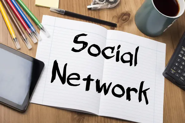 Sociaal netwerk - notitie Pad met tekst — Stockfoto