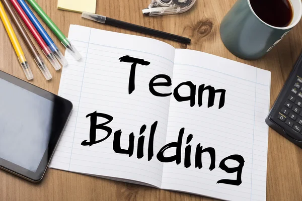 Team Building - Панель нотаток з текстом — стокове фото
