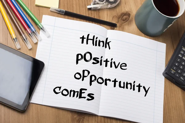 THink pOsitive oPportunity como HOPE concept - Note Pad With Te — стоковое фото