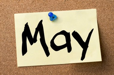 Mayıs - yapışkanlı etiket bulletin board tutturulmuş