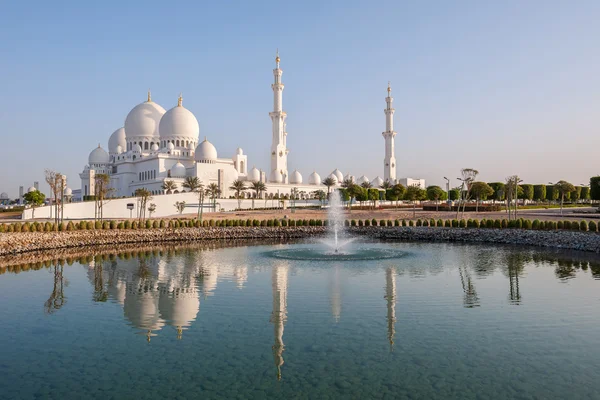 Sheikh Zayed Grand Mosque in Abu Dhabi