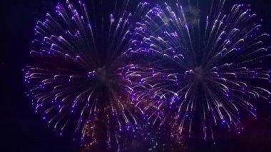 Gökyüzünde havai fişekler