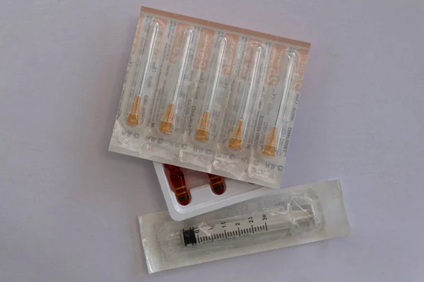 İğneli B12 iğnesi