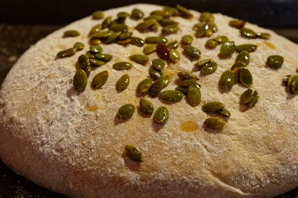 Loaf Bread Has Been Shaped Now Ready Baked — Stock Photo, Image