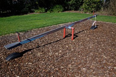 Covid-19 Alarm Seviyesi 4 nedeniyle, bir testere bantlanmıştır, kullanılmamalıdır