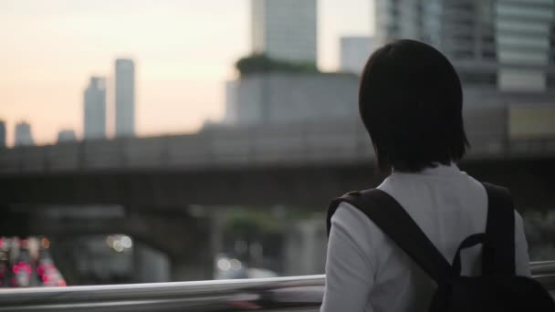 Portretul Unei Femei Asiatice Triste Oraș Care Uită Jur Simt — Videoclip de stoc