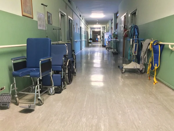 Salle d'hôpital vide . — Photo