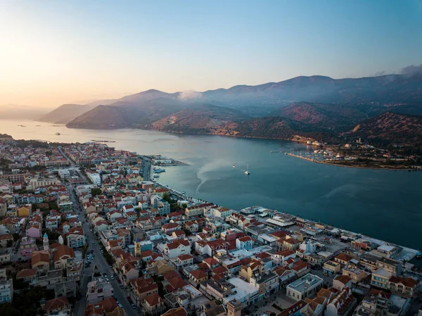 Vista Drone Uma Cidade Costeira Argostoli Capital Ilha Kefalonia — Fotografia de Stock