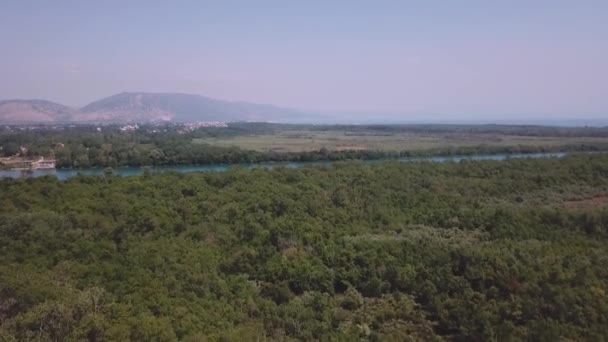 Vista Aérea Uma Bela Ilha Ada Bojana — Vídeo de Stock