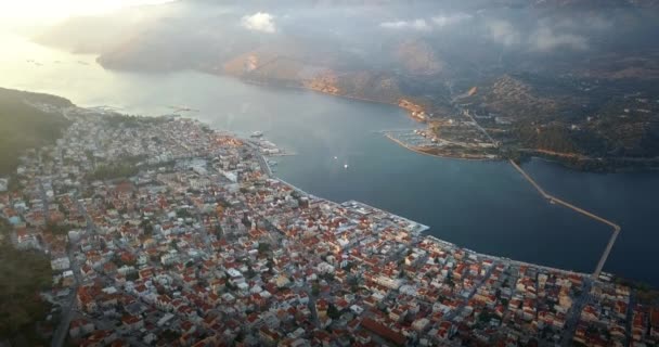 希腊Kefalonia整个Argostoli市的全景全景 — 图库视频影像