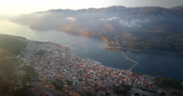 Légi Panoráma Egész Város Argostoli Kefalonia Görögország Naplementekor — Stock videók