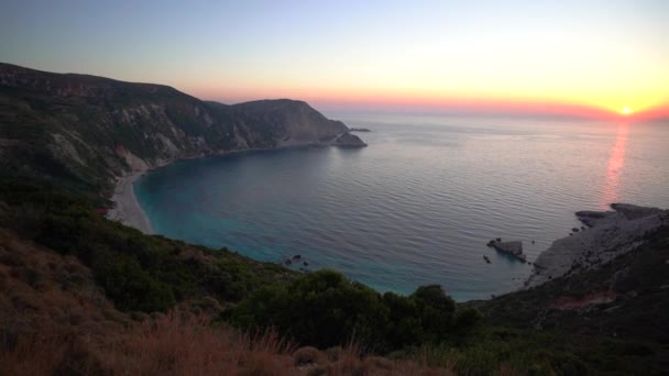 Tramonto All Orizzonte Sulla Spiaggia Petani Cefalonia — Video Stock