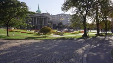 Belgrad şehir merkezindeki Andricev venac halk parkı