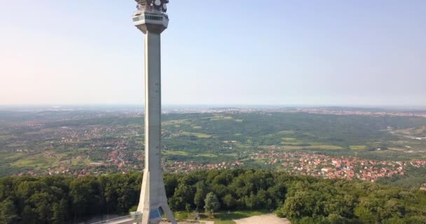 Luchtfoto Van Avala Tower Bij Belgrado Servië — Stockvideo