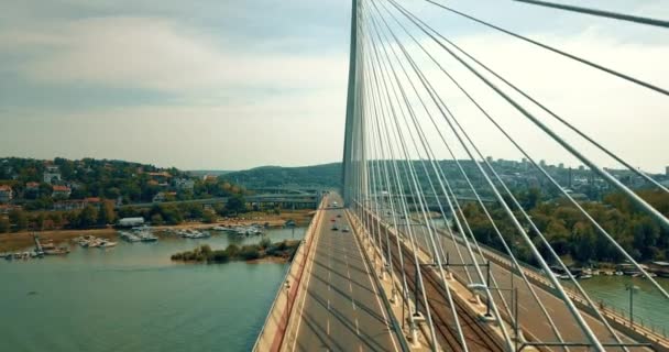 Drone Uitzicht Ada Brug Auto Die Door — Stockvideo