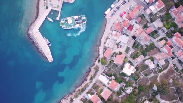 Trajektová Loď Plující Malého Přístavu Sucuraj Jižní Části Ostrova Hvar — Stock video