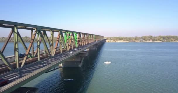 Κηφήνας Άποψη Της Γέφυρας Παντσεβάκι Και Του Ποταμού Δούναβη Στο — Αρχείο Βίντεο