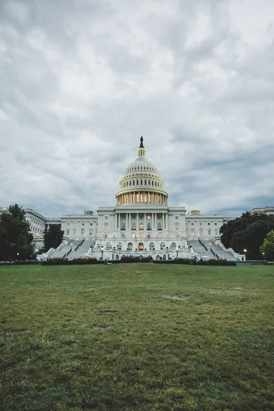 Capitolio Los Estados Unidos Washington Durante Atardecer Día Nublado — Foto de Stock
