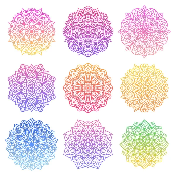 Mandala yuvarlak gradyan süs desenleri. Doğu tarzında klasik dekoratif desen