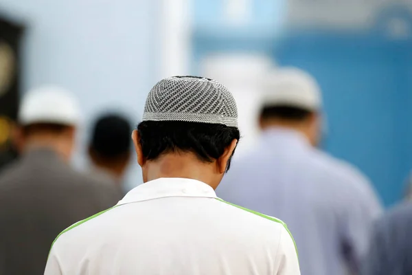 Muslim Pada Waktu Sholat Jumat Salat Topi Kufi — Stok Foto