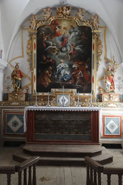 Baroq教堂 圣尼古拉 弗罗西法国 Philippe Christian Bentum为圣母加冕 — 图库照片