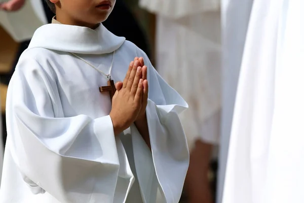 Sanctuary Benite Fontaine Altar Boy — Stock Photo, Image