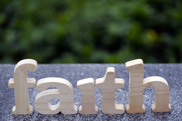 Holzbuchstaben Formen Das Wort Glauben Christliches Symbol — Stockfoto